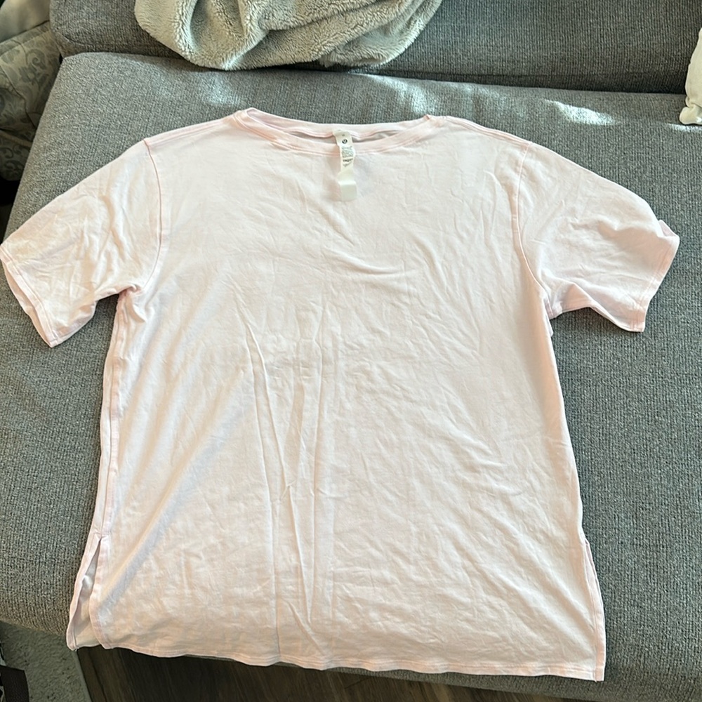 Lululemon T-shirt